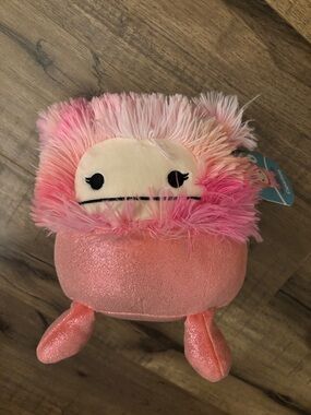 Squishmallows Caparinne Plush - Pink Peach Multi